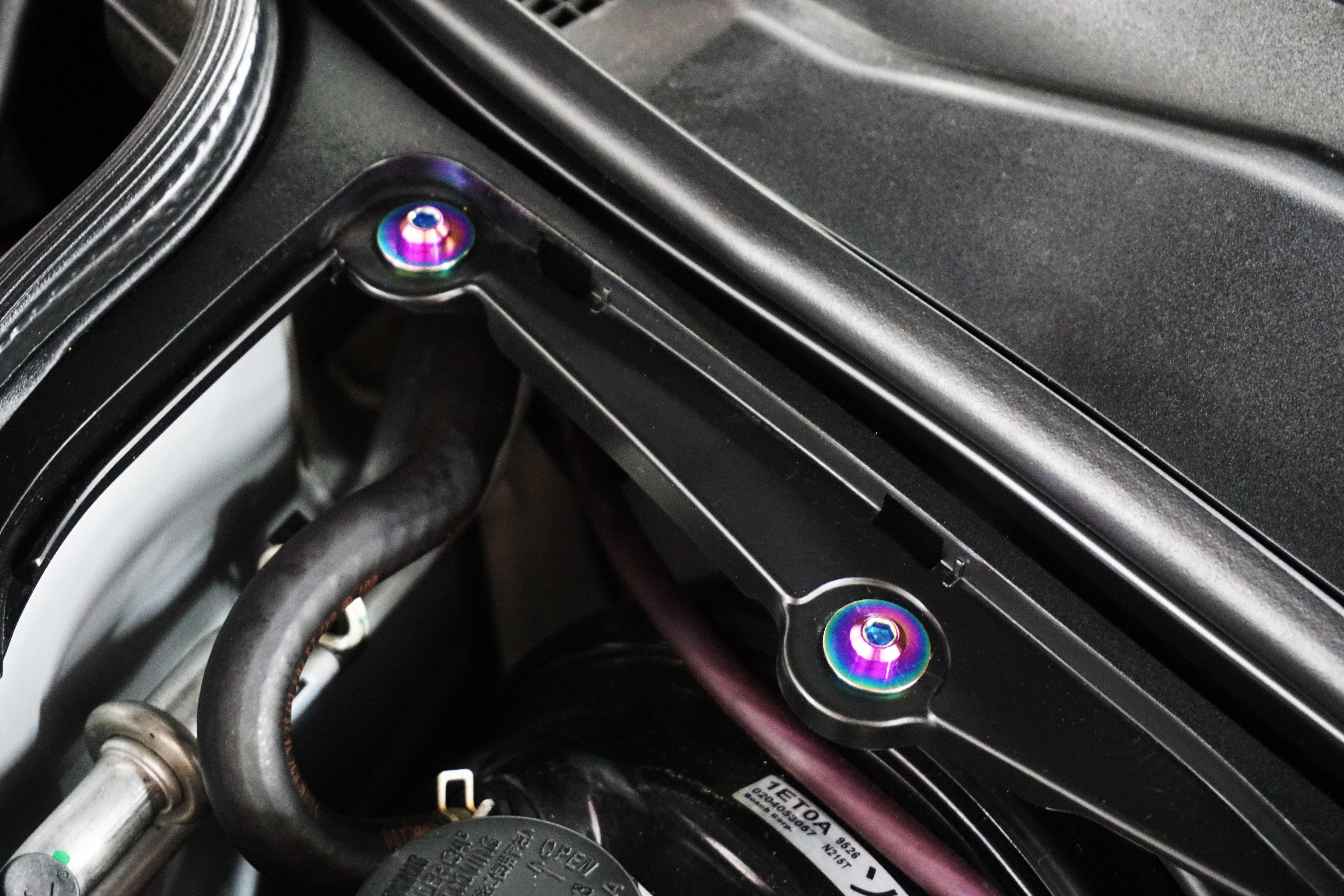 ZSPEC "Stage 3" Dress Up Bolts® Hardware Kit for Nissan 370z Z34, Titanium
Grade-5 Titanium (40-45% weight-savings, non-corrosive)
Engines: VQ37VHR