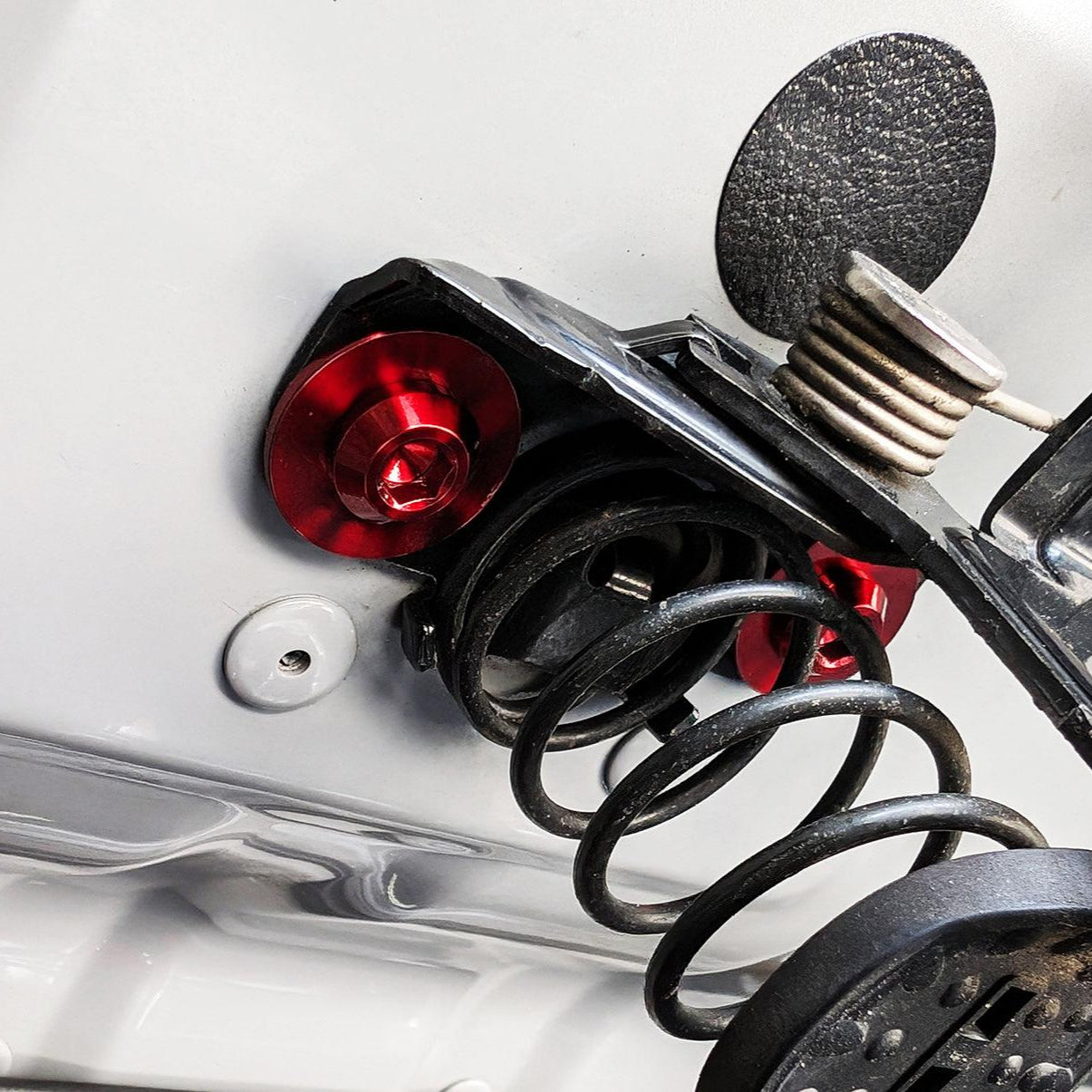 ZSPEC "Stage 3" Dress Up Bolts® Hardware Kit for Nissan 370z Z34, Titanium
Grade-5 Titanium (40-45% weight-savings, non-corrosive)
Engines: VQ37VHR