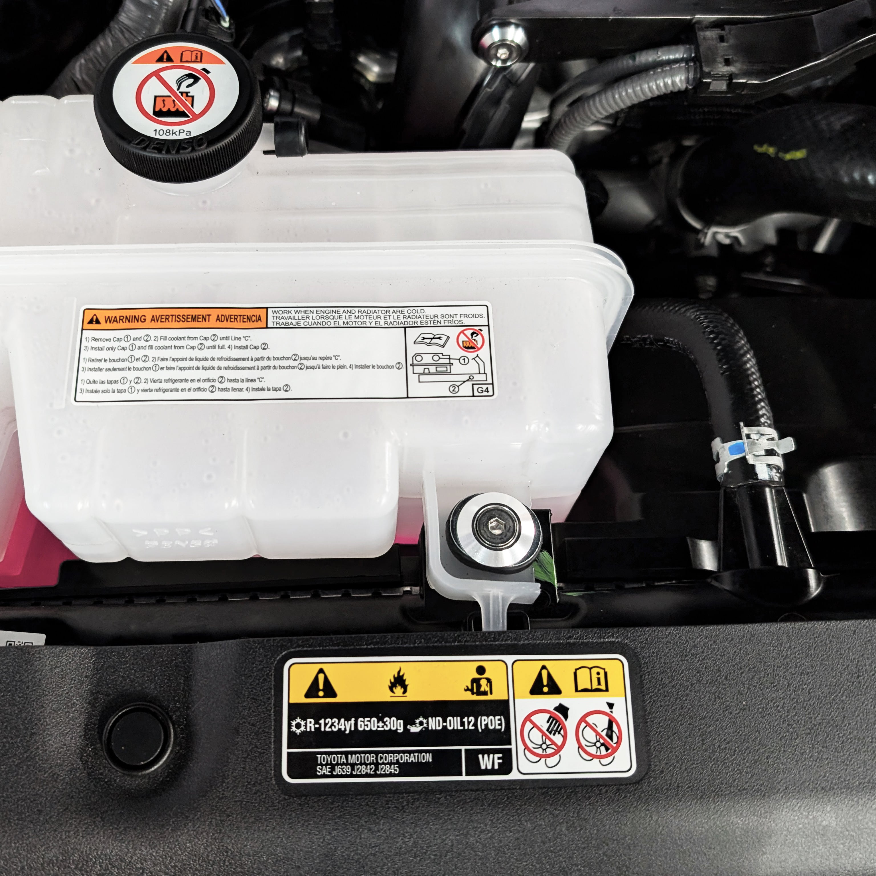 ZSPEC Stage-2 Dress Up Bolts® Fastener Kit for the '22+ Tundra XK70, Stainless & Billet
SUS304 Stainless Steel Fasteners
Colored Billet Finish Washers