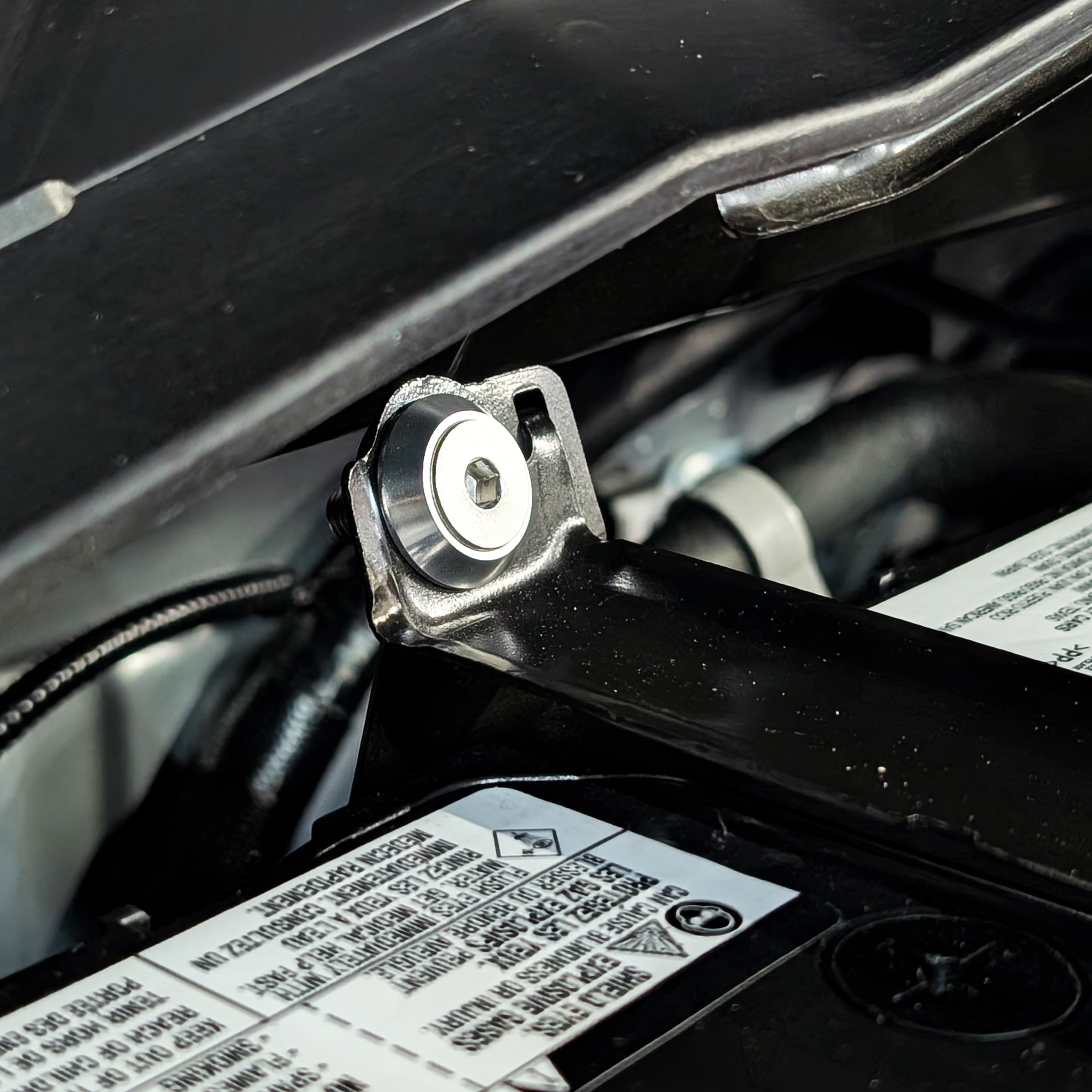 ZSPEC Stage-2 Dress Up Bolts® Fastener Kit for the '22+ Tundra XK70, Stainless & Billet
SUS304 Stainless Steel Fasteners
Colored Billet Finish Washers