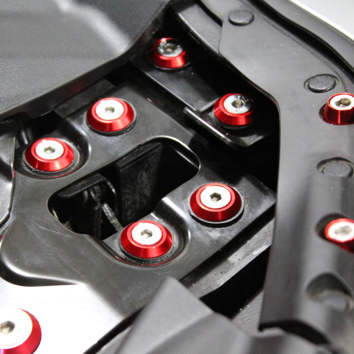 ZSPEC Stage 2 Dress Up Bolts® Fastener Kit, 09-17 Infiniti G37/Q50 VQ37
SUS304 Stainless Fasteners
Billet Aluminum Finish Washers
Bagged & Labeled by Area