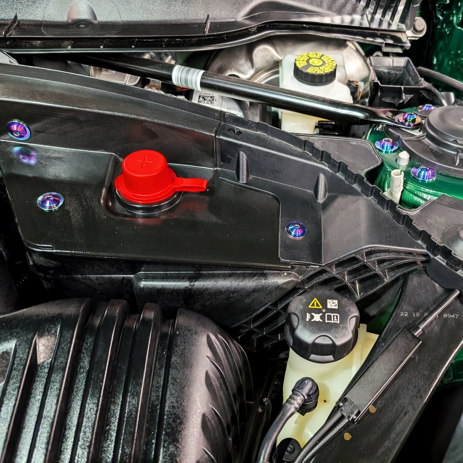 ZSPEC Staged Dress Up Bolts® Fastener Kit, '22+ Mini Cooper F56s, Titanium - ZSPEC Design LLC