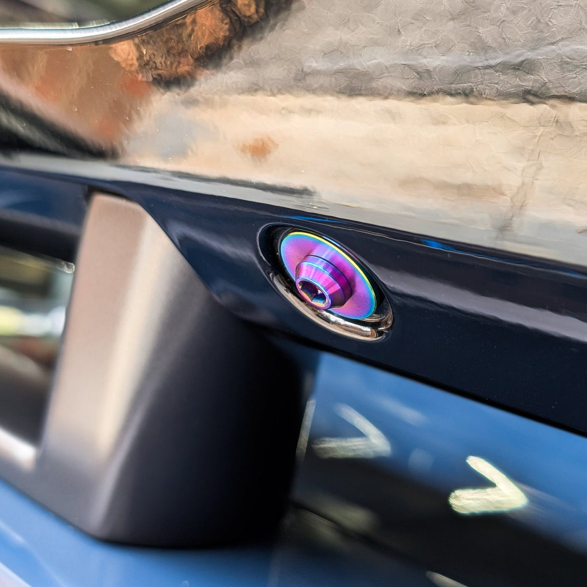 Mustang S650 Titanium Hardware Kit Trunk-Area Hinges Wing | ZSPEC Design
